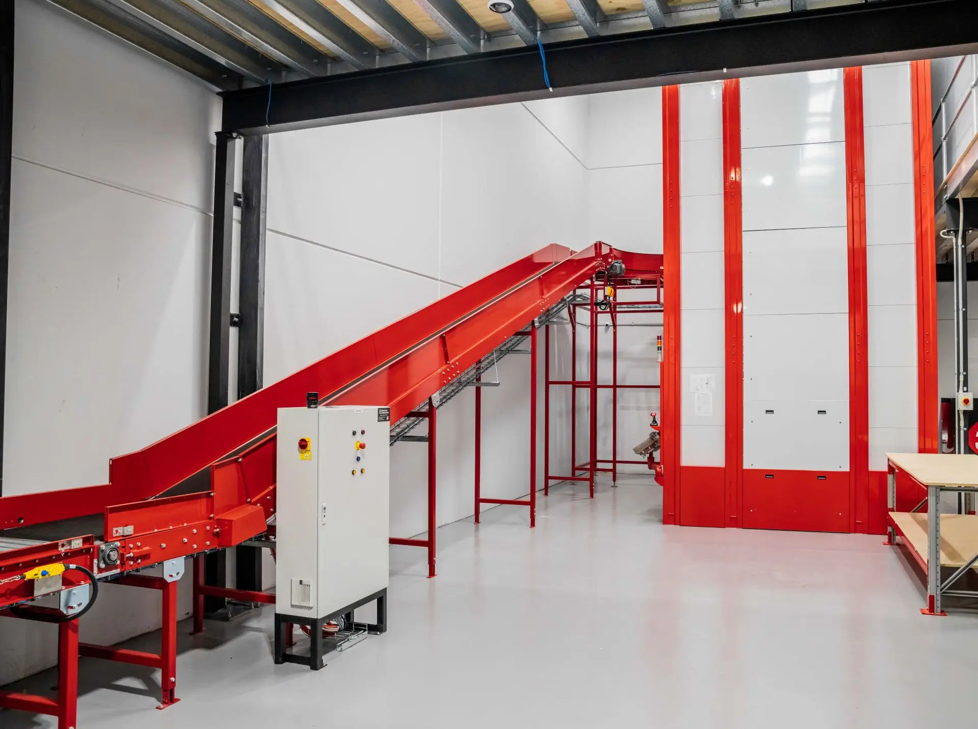 Structured shelving systems can help growing warehouses improve inventory organisation and day-to-day operational flow.